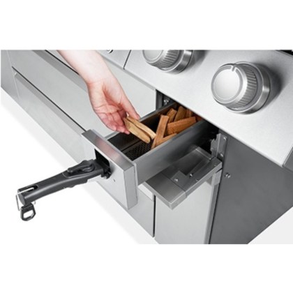 Napoleon Prestige® PRO 665 Gas Grill (2)